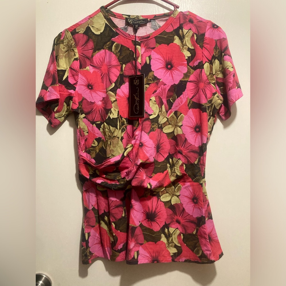 DG2 by Diane Gilman Pink and Green Floral Short Sleeve Top